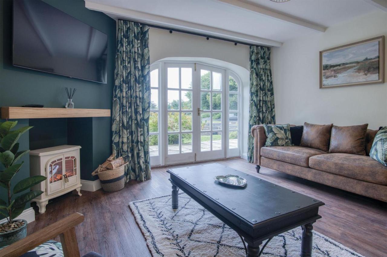 The Stables - 2 Bedroom Cottage - Princes Gate Ludchurch Luaran gambar